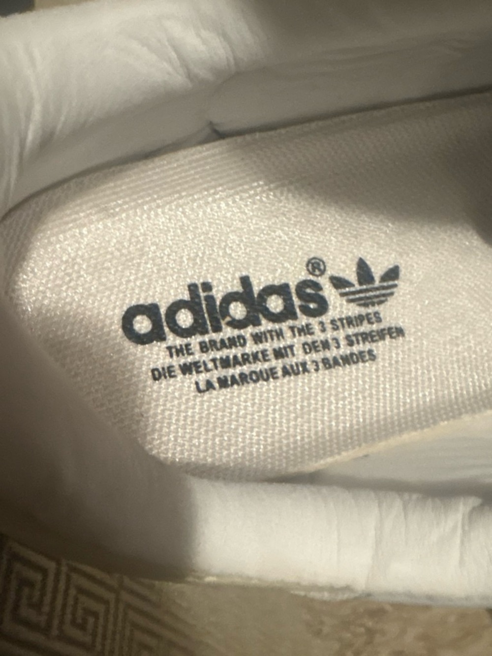 Sneakers - Picture 4 of 4